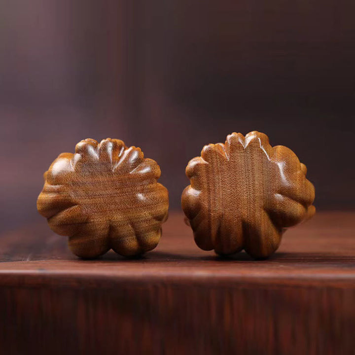 Buddha Stones Mini Nine Tailed Fox Ivory Fruit Sandalwood Green Sandalwood Blessing Decoration