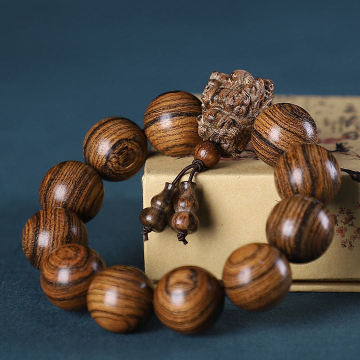 Buddha Stones Rosewood Green Sandalwood Small Leaf Red Sandalwood Dragon Carved Protection Bracelet