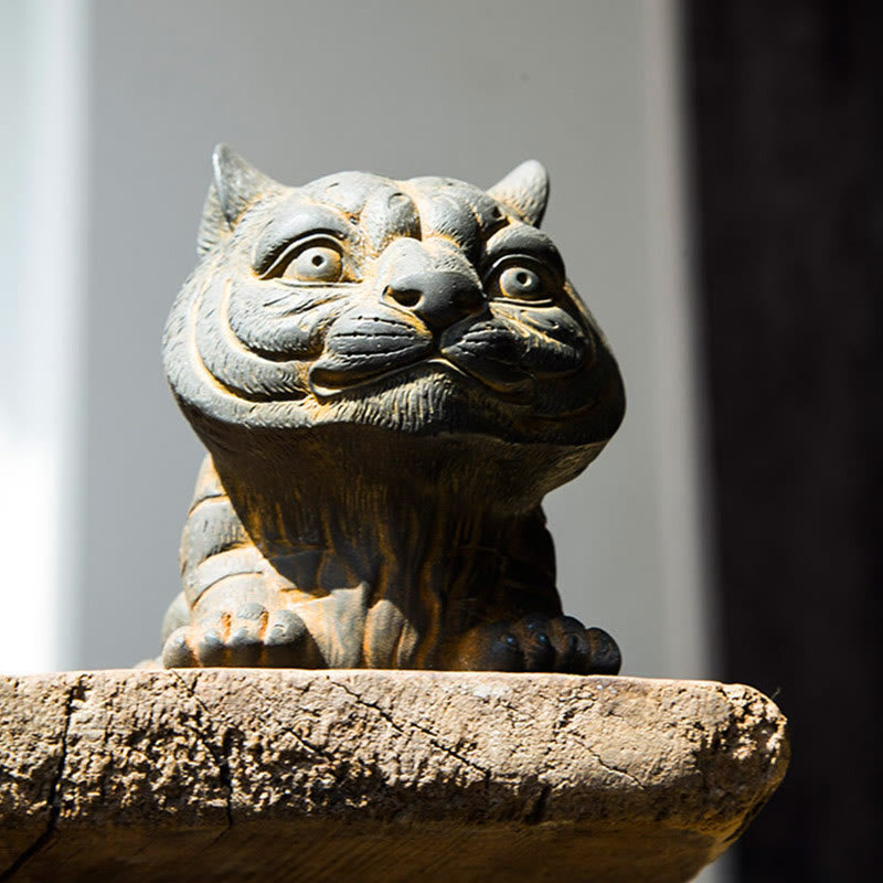 Buddha Stones Handmade Small Lovely Tiger Iron Powder Rust Cast Resin Statue Home Decoration - image 4