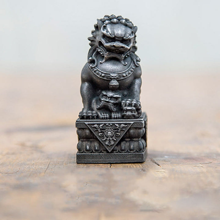 Buddha Stones Handmade Lion Fu Foo Dogs Iron Powder Rust Cast Resin Statue Ward Off Evil Protection Home Decoration - Black Version - Lioness - 13.5*6.3cm - image 15