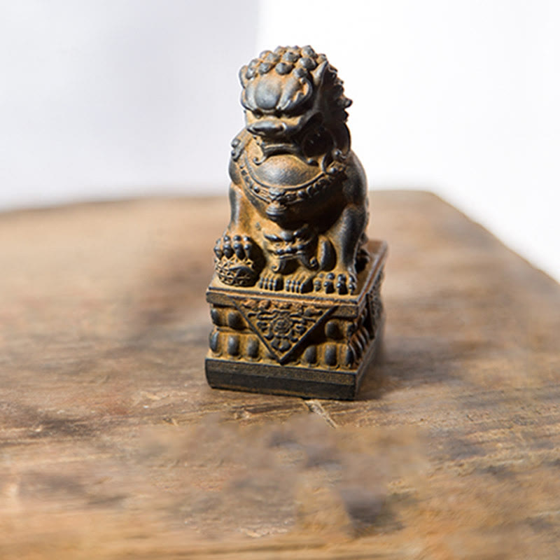 Buddha Stones Handmade Lion Fu Foo Dogs Iron Powder Rust Cast Resin Statue Ward Off Evil Protection Home Decoration