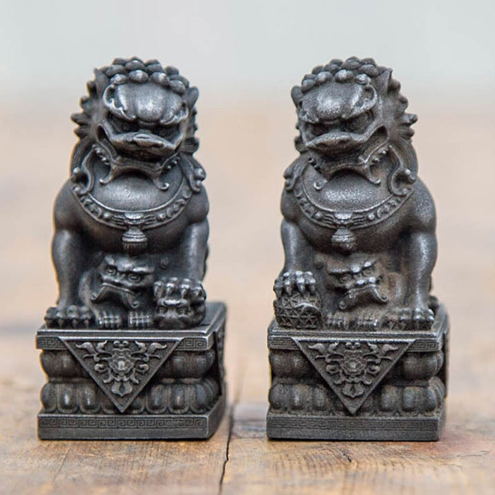 Buddha Stones Handmade Lion Fu Foo Dogs Iron Powder Rust Cast Resin Statue Ward Off Evil Protection Home Decoration