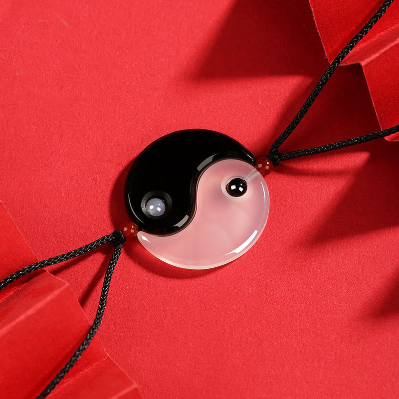 Buddha Stones Black Onyx White Agate Yin Yang Tai Chi Diagram Fortune Couple Necklace Pendant - image 2
