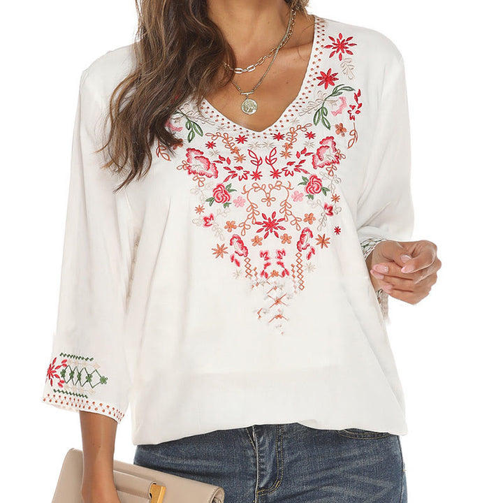 Buddha Stones Summer Embroidery Flower Simple Design Three Quarter Sleeve V-neck Cotton Women's T-Shirt