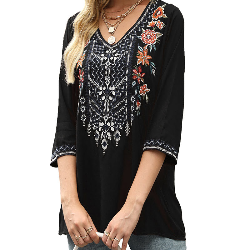 Buddha Stones Spring Casual Plain Embroidery Floral Pattern Design Three Quarter Sleeve V-neck Cotton Women's T-Shirt