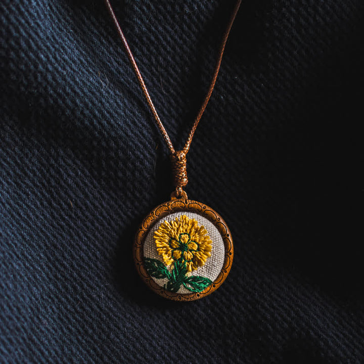 Buddha Stones Wooden Hand Carved Embroidered Flower Butterfly Grounding Round Necklace - image 3