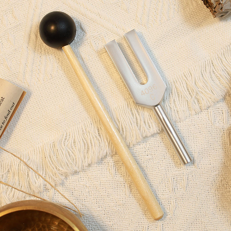 Tuning Fork 4096HZ Aluminum Alloy Crystal Tuning Fork with Hammer for Chakra Healing - image 1