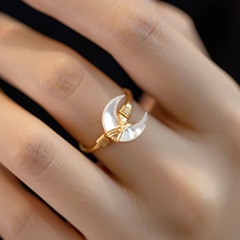 Buddha Stones Natural Tridacna Stone Moon 14K Gold Blessing Ring - image 7