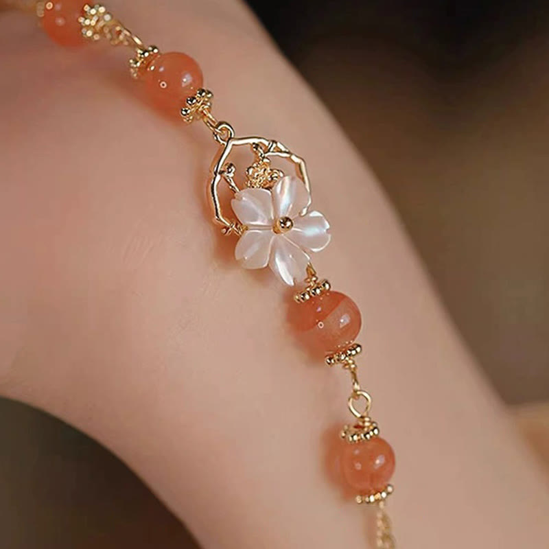 Buddha Stones Red Agate Tridacna Stone Flower Confidence Bracelet