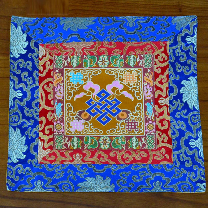 Prayer Altar Mat Meditation Strength Endless Knot Vajra Man-Bcu Kalachakra Auspicious Symbols