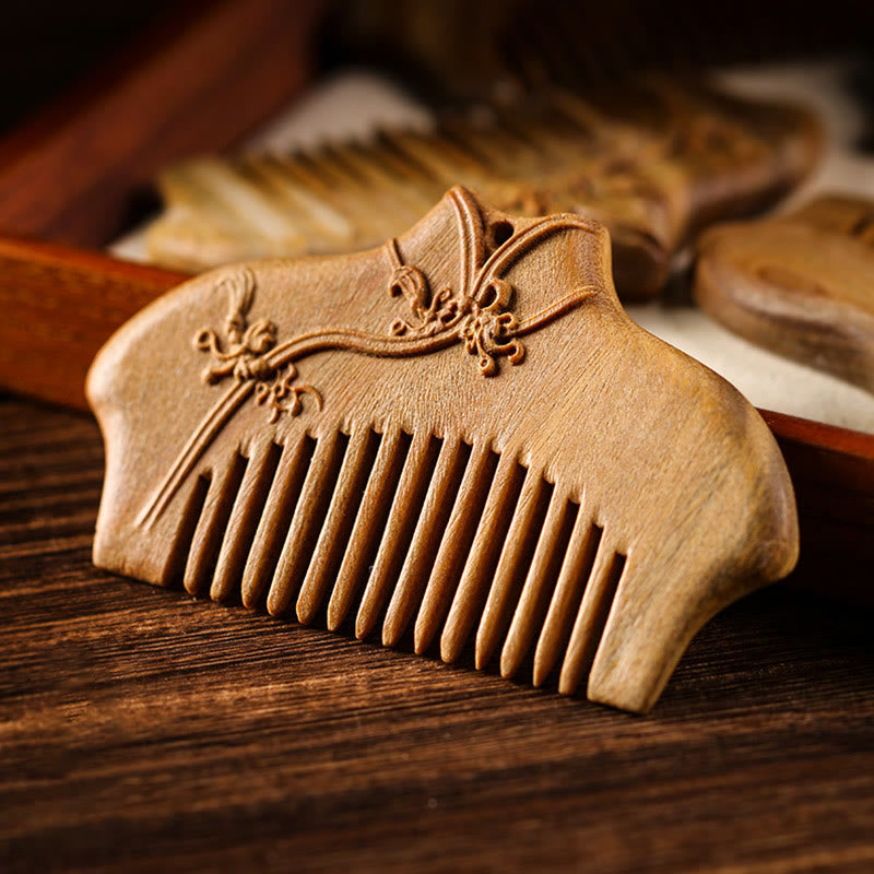 Buddha Stones Green Sandalwood Flower Pattern Engraved Soothing Comb