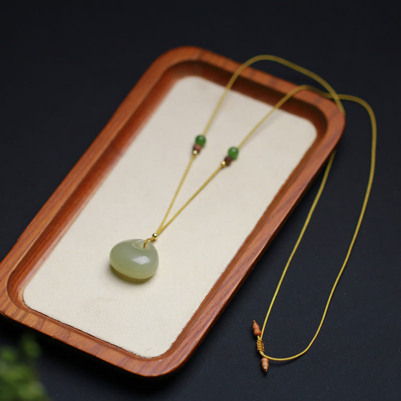 Natural Hetian Jade Small Bag Pattern Prosperity String Necklace Pendant